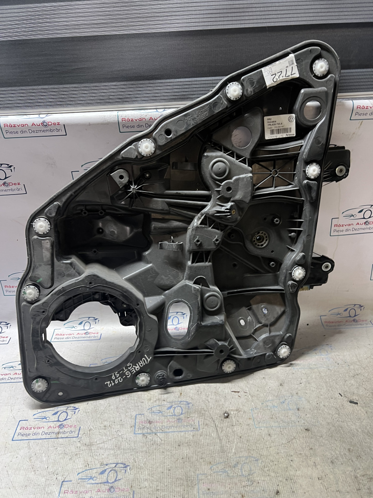 Macara geam stânga spate Volkswagen Touareg 2012, 7P6839755A