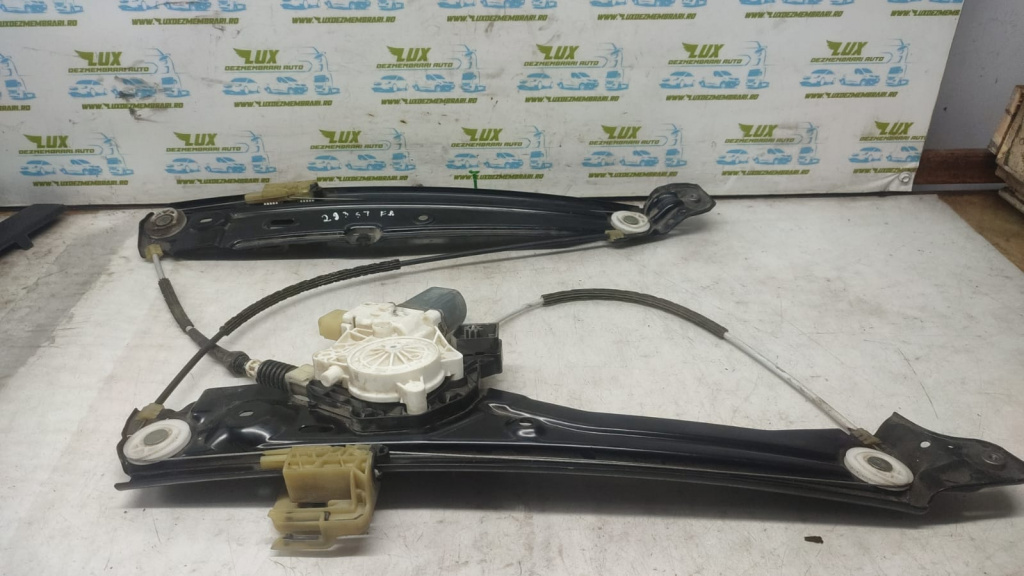 Macara geam stanga fata 70460310 BMW Seria 7 F01/F02 [facelift] [2012 - 2015] 4.4 benzina N63B44B