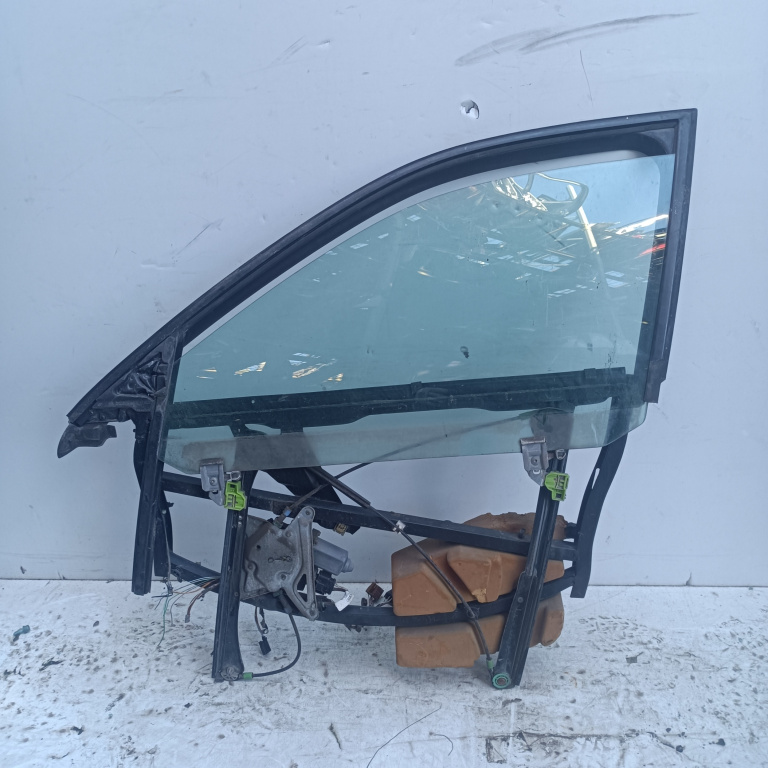 Macara Geam Stanga Fata Audi A4 B5 (8D) 1994-2001 Electrica