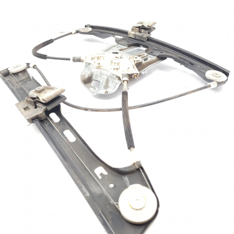 Macara Geam Stanga Fata Mercedes-Benz C-Class (W203) 2000-2007 Electrica A2118201842, 111106284Xxx, 990596101, 7746002818, 0605532 Brose