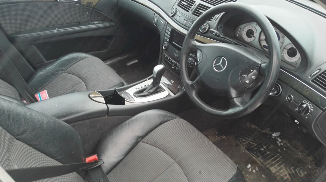 Macara geam stanga fata Mercedes E-CLASS W211 2004 BERLINA E220 CDI