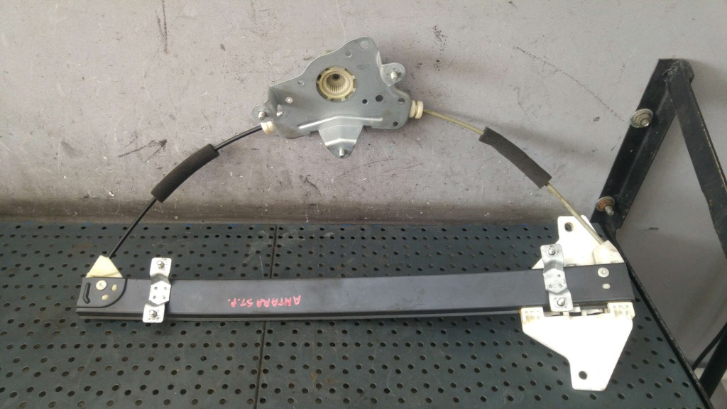 Macara geam stanga fata opel antara a l07
