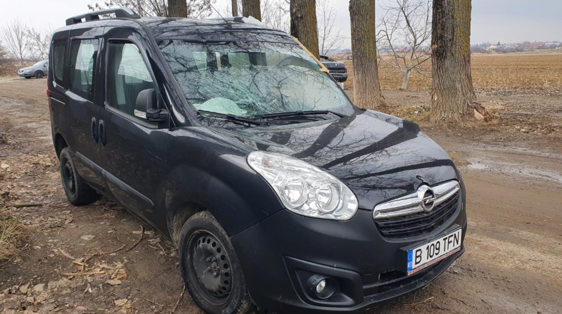 Macara geam stanga fata Opel Combo 2018 5 locuri 1.4
