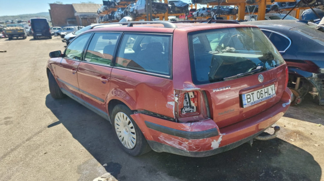 Macara geam stanga fata Volkswagen Passat B5 1999 avant 1.6 benzina AHL