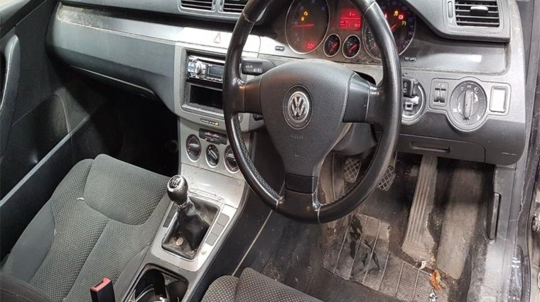Macara geam stanga fata Volkswagen Passat B6 2006 Break 2.0 TDi