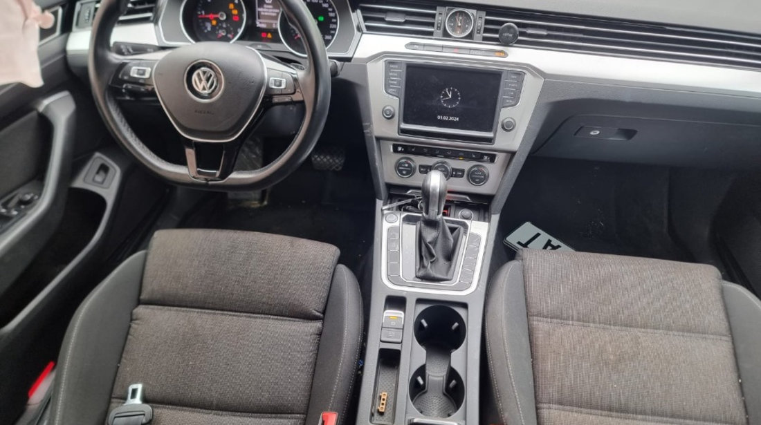 Macara geam stanga fata Volkswagen Passat B8 2016 break 2.0 CRLB