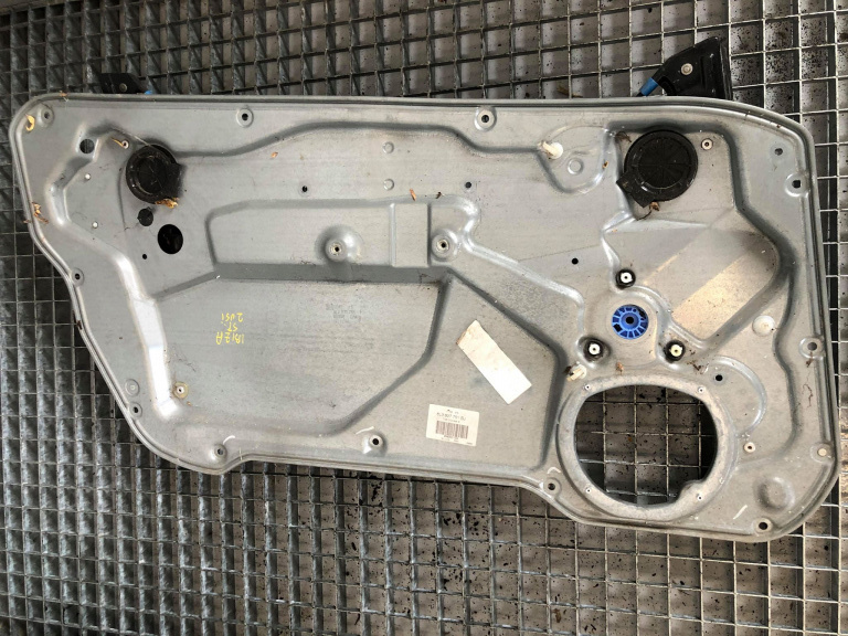 Macara geam stanga seat ibiza doua usi 6l3837751bj