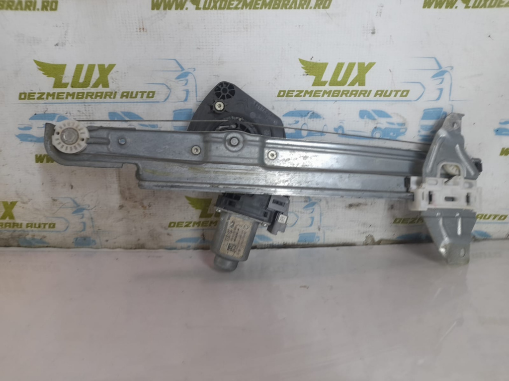 Macara geam stanga spate 121789f Citroen