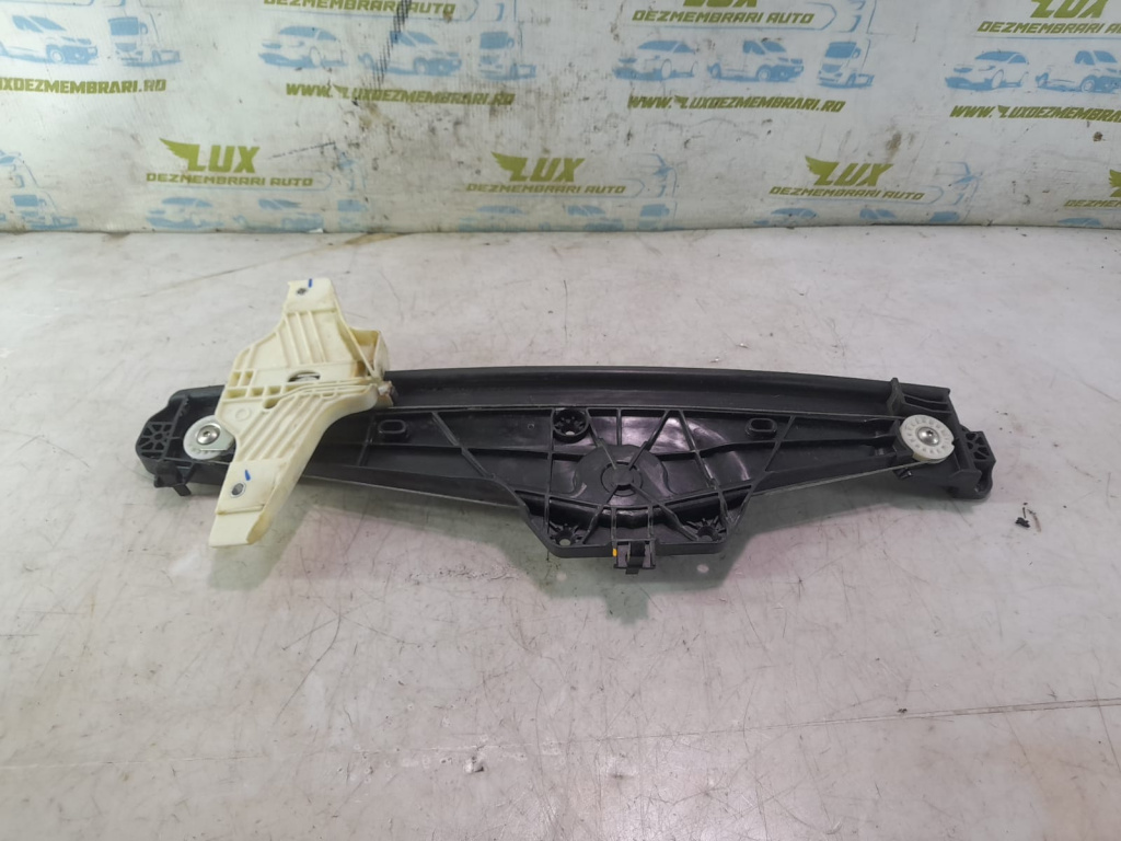Macara geam stanga spate 981048858000 Peugeot 3008 2 [2016 - 2020] 1.6 hdi BH01