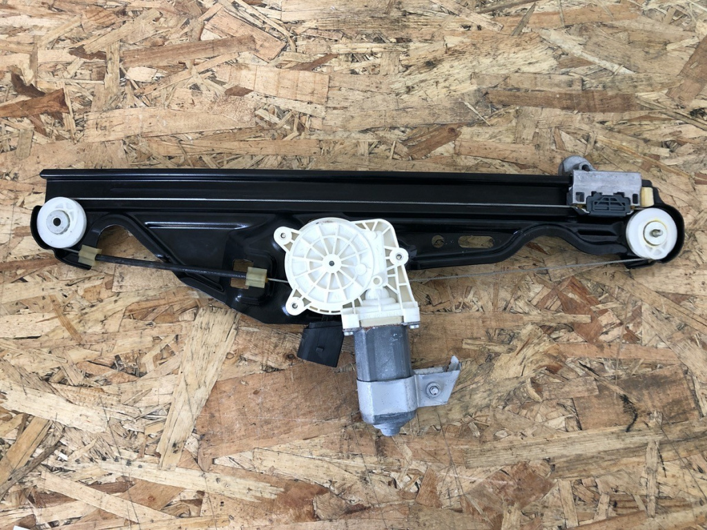Macara geam stanga spate Bmw 525 d combi 2006 (7184743)
