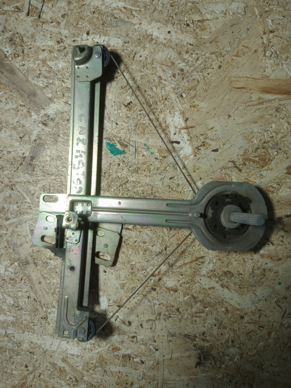 Macara Geam Stanga Spate Dacia Solenza 2003-2005 4 Portiere Manuala