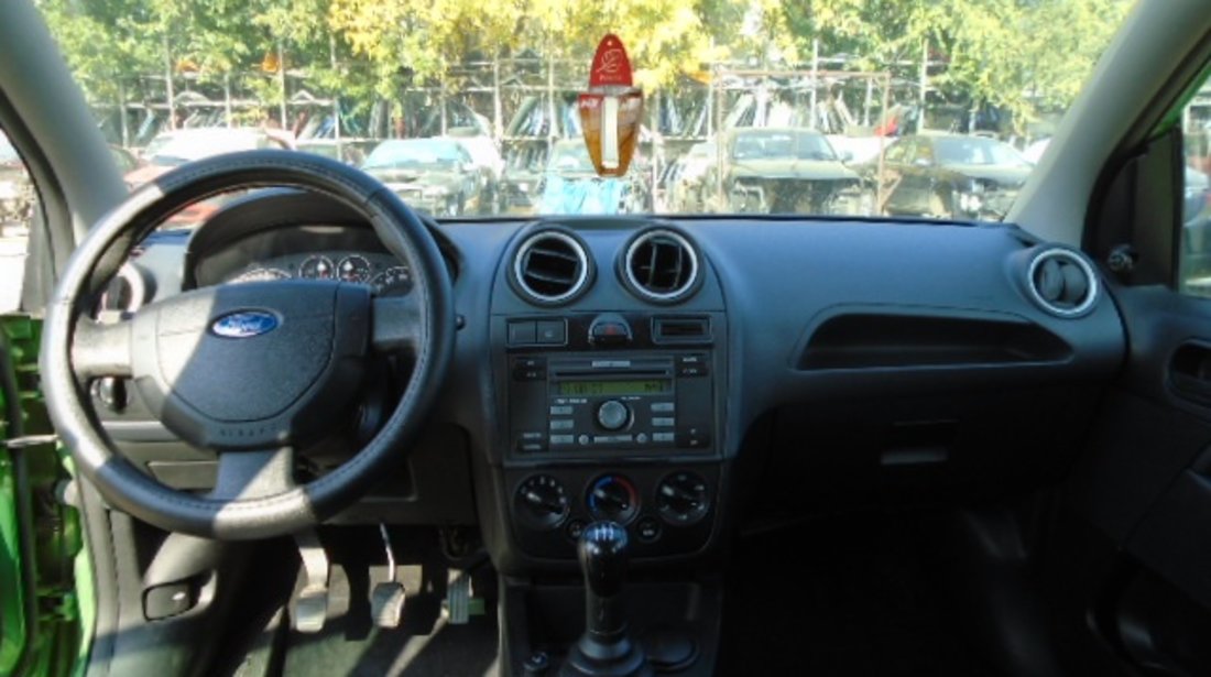 Macara geam stanga spate Ford Fiesta 2006 HATCHBACK 1.4