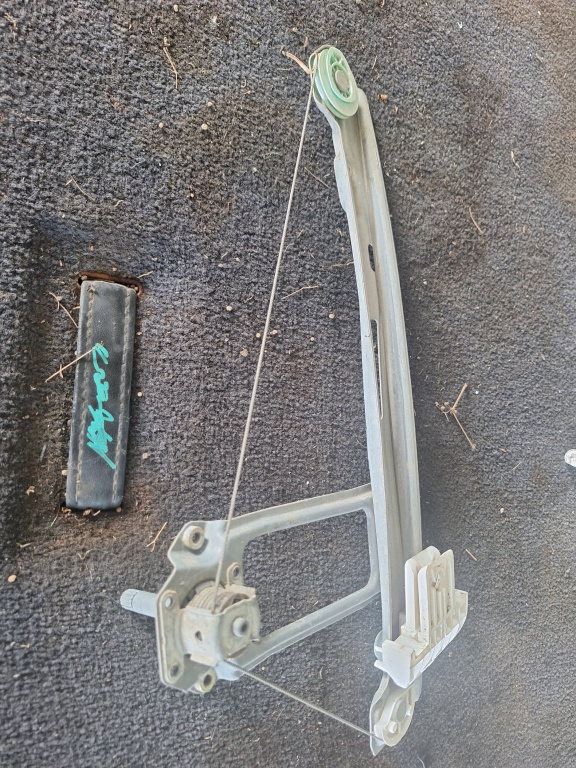 Macara Geam Stanga Spate Ford Focus Mk 1 1998-2004 Manuala