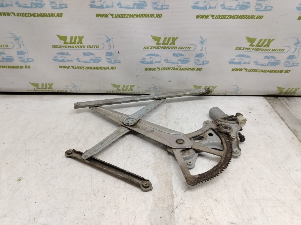 Macara geam stanga spate mn182354 Mitsubishi L200 3 [1996 - 2006]