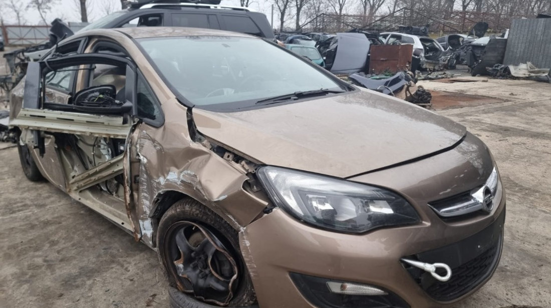 Macara geam stanga spate Opel Astra J 2015 facelift berlina 1.7 cdti