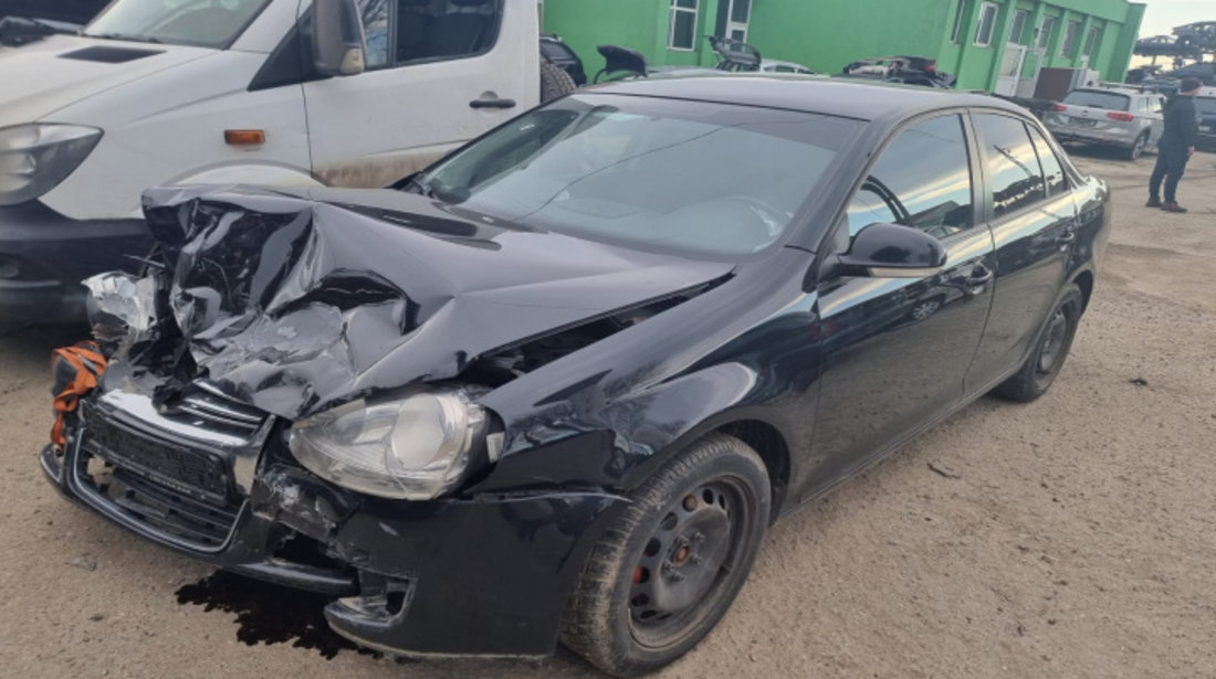 Macara geam stanga spate Volkswagen Jetta 2010 sedan/berlina 1.6 benzina