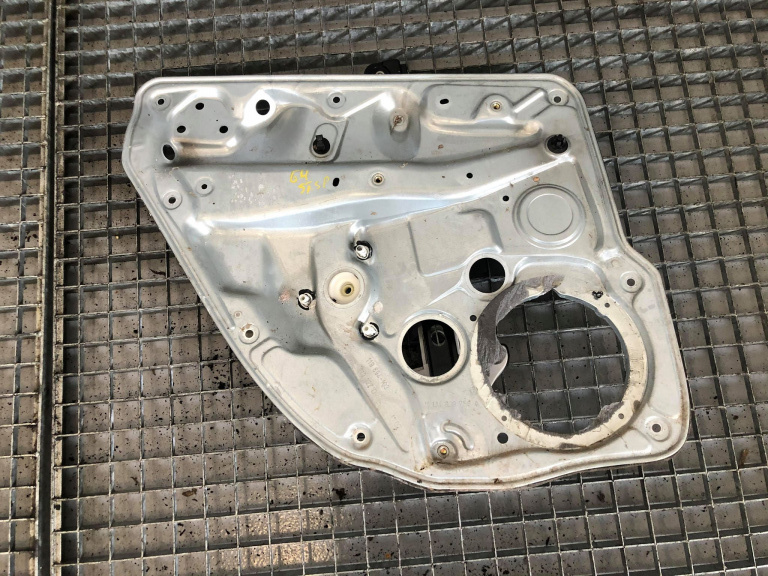 Macara geam stanga spate vw golf 4 1j4839755a