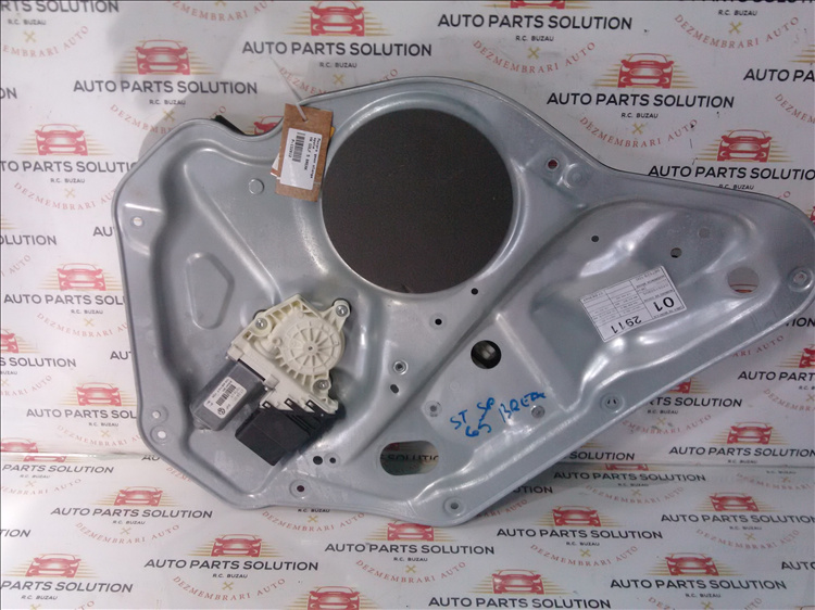 Macara geam stanga spate VW GOLF 5 BREAK