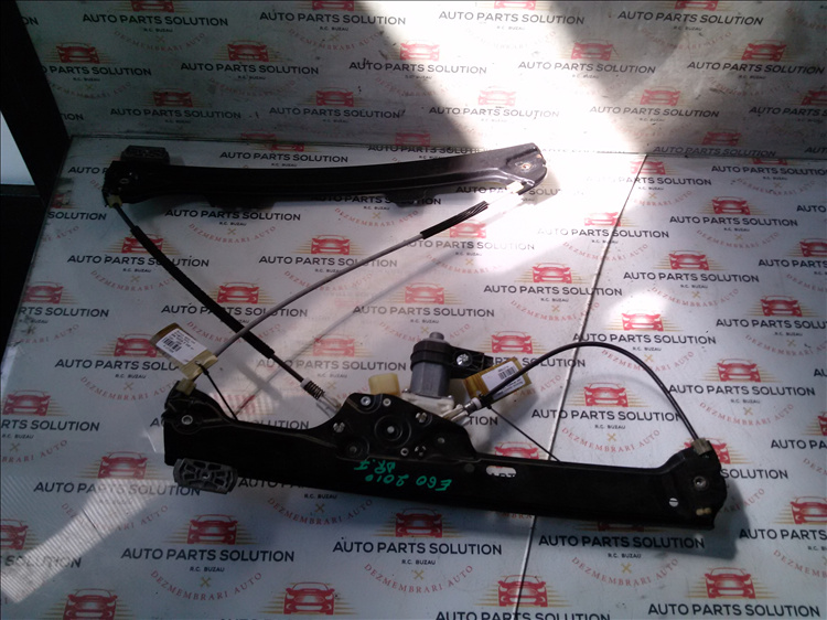 Macara geam usa dreapta fata BMW SERIA 5 E60 an fabr. 2009