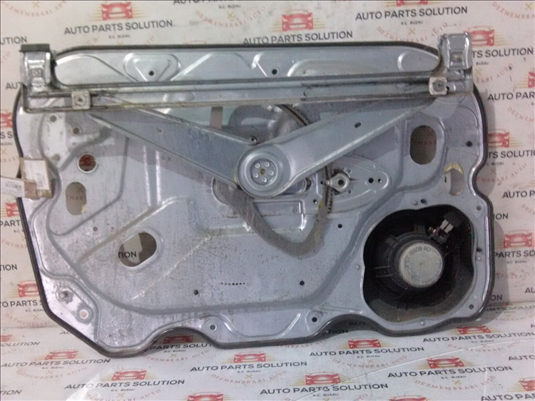 Macara geam usa dreapta fata FORD FOCUS 2 an fabr. 2006