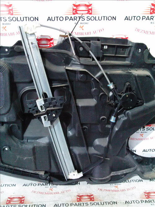 Macara geam usa dreapta fata MAZDA 6 an fabr. 2004