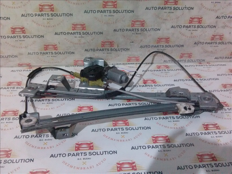 Macara geam usa dreapta fata RENAULT KANGOO an fabr. 2012