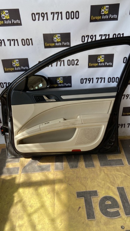 Macara geam usa dreapta fata Skoda Superb 2.0 TDI combi cod motor CFF an 2013