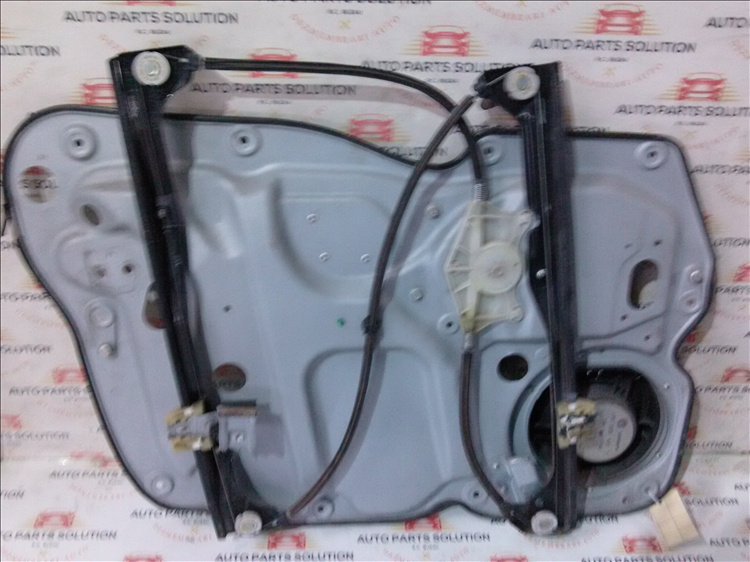 Macara geam usa dreapta fata VOLKSWAGEN TOURAN 2.0 TDI