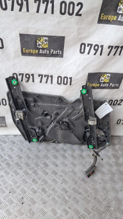 Macara geam usa dreapta fata Vw Golf 6 hatchback an 2010 cod 5K1837730M