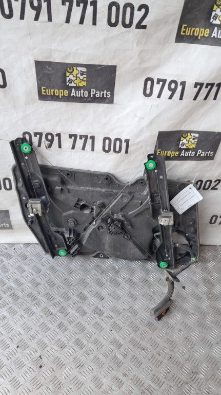 Macara geam usa dreapta fata Vw Golf 6 hatchback an 2010 cod 5K1837730M