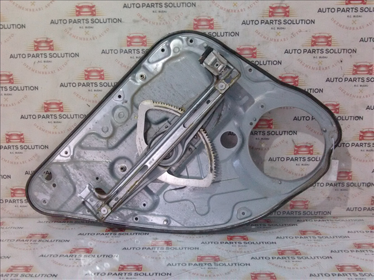 Macara geam usa dreapta spate FORD FOCUS 2 an fabr. 2006