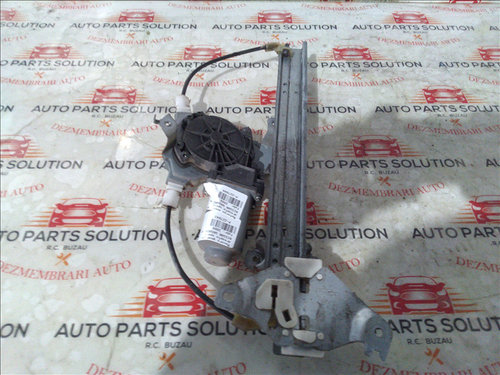 Macara geam usa dreapta spate NISSAN QASHQAI an fabr. 2008