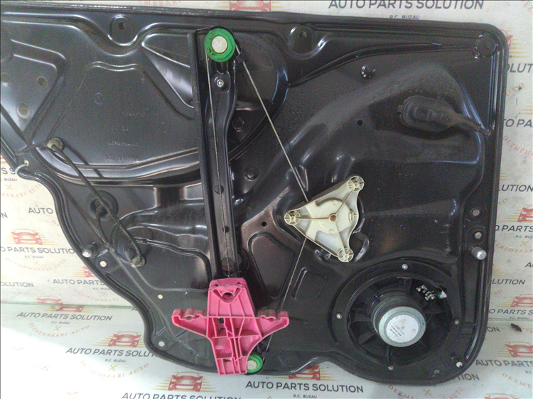 Macara geam usa dreapta spate VOLKSWAGEN PASSAT B7