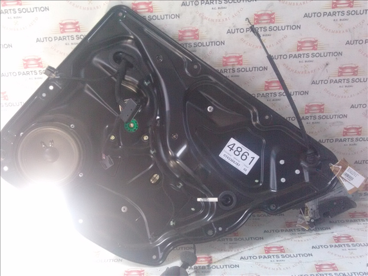 Macara geam usa dreapta spate VW PASSAT B 6