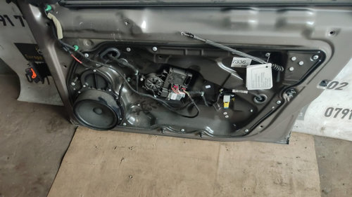 Macara geam usa dreapta spate Vw Passat B7 1.4 TSI sedan cod motor CKM ,transmisie automata,an 2014