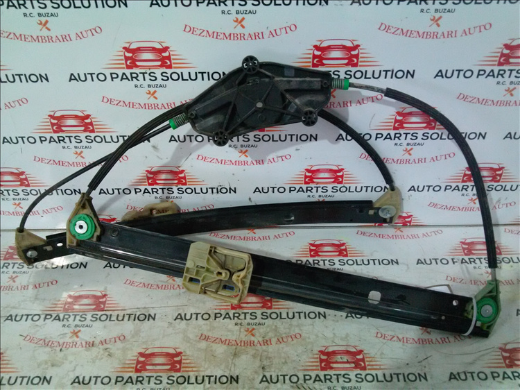 Macara geam usa stanga fata AUDI A4 B8 2.0 TDI an fabr. 2011