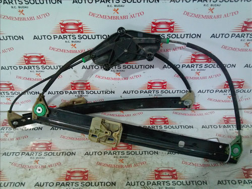Macara geam usa stanga fata AUDI A4 B8 2.0 TDI an fabr. 2011