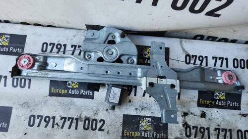 Macara geam usa stanga fata Peugeot 208 1.2 vti cod motor HMZ an 2015