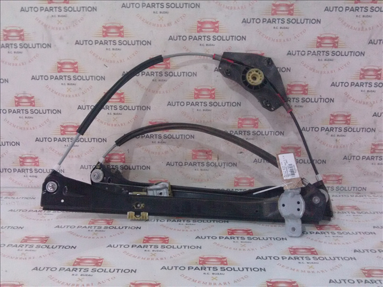 Macara geam usa stanga fata VOLKSWAGEN GOLF 5 1.9 TDI an fabr. 2007