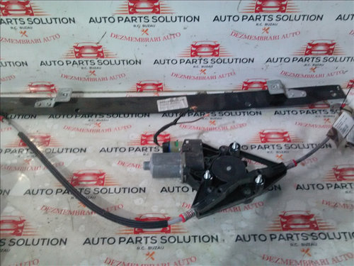 Macara geam usa stanga IVECO DAILY an fabr. 2009