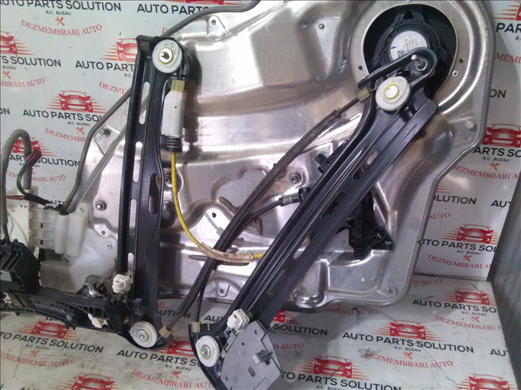 Macara geam usa stanga spate MERCEDES BENZ CLS an fabr. 2013