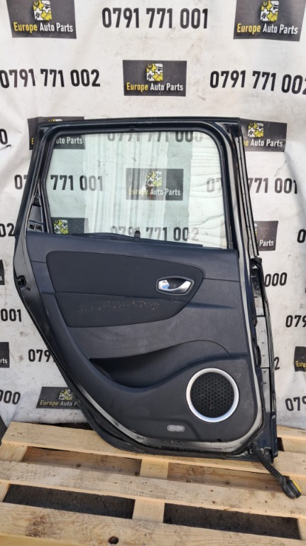 Macara geam usa stanga spate Renault Scenic 3 an 2010