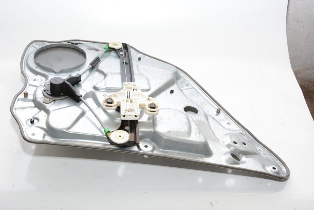 Macara Geam Vw Polo (9N, 9N3) 2002-2010 4 Portiere Spate Dreapta Manuala 6Q6839138