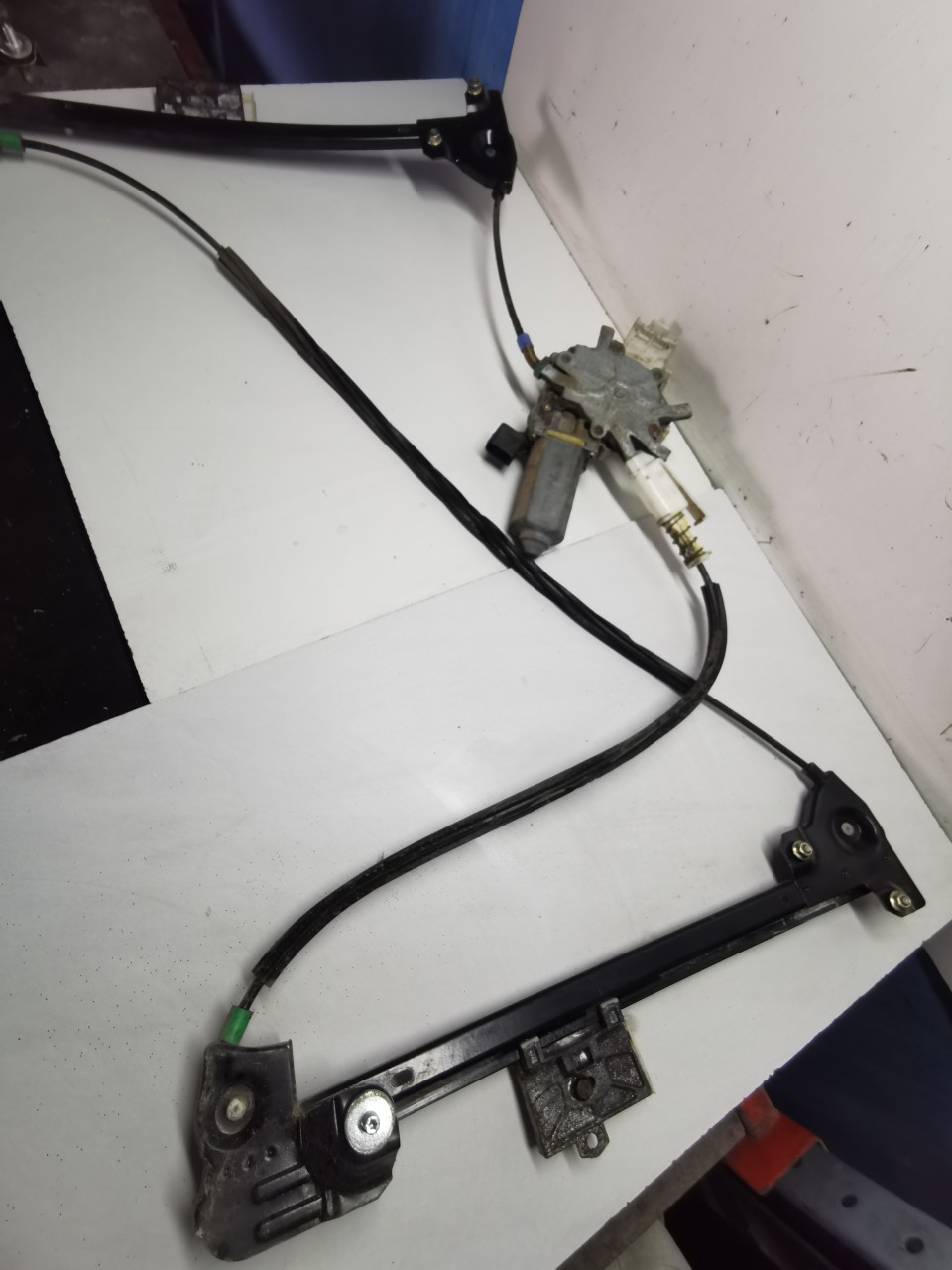Macara luneta haion Land Rover freelander 1 cu motoras geam spate portbagaj