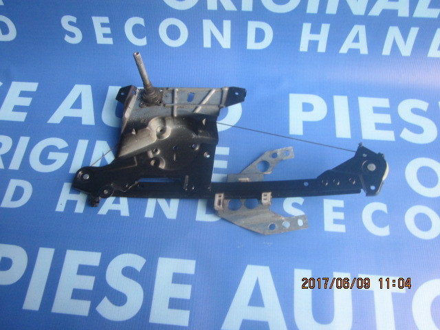 Macara manuala Audi A4  (spate)