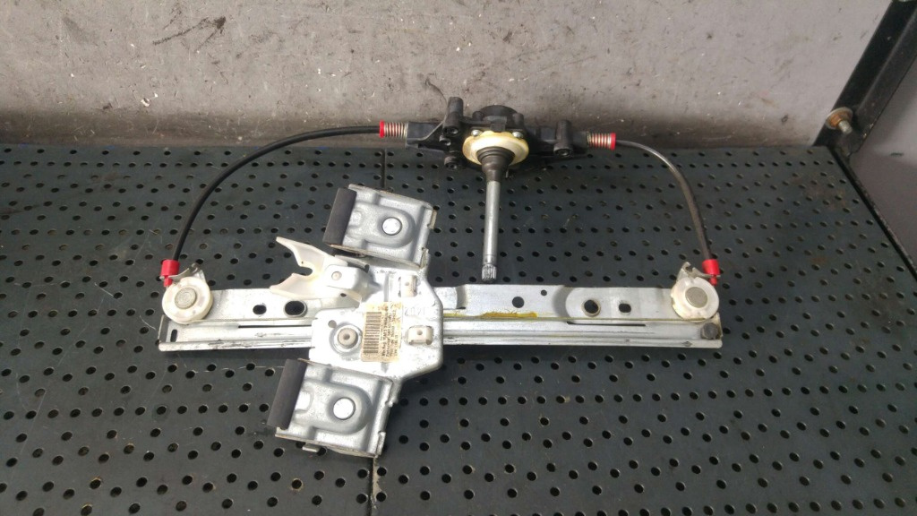 Macara manuala dreapta spate ford fiesta 6 cb1 ccn 8a61a27000aj