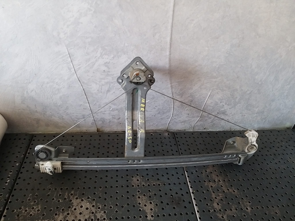 Macara manuala dreapta spate opel meriva a x03 93367906rh