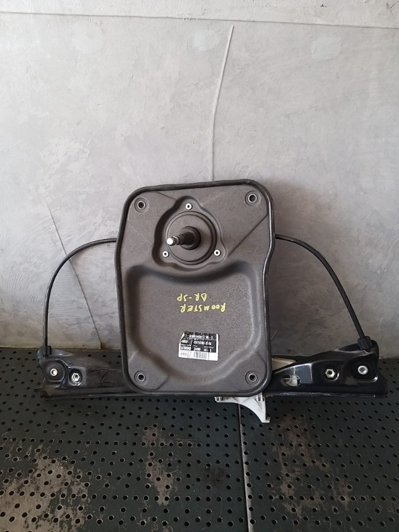 Macara manuala dreapta spate skoda roomster 5j 5j7839402