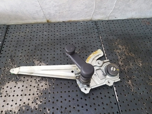 Macara manuala dreapta spate suzuki splash