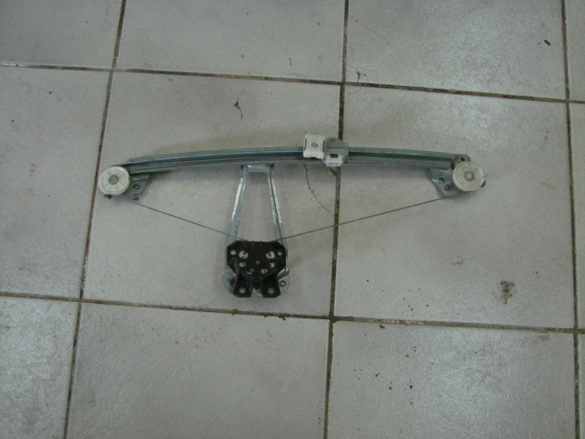 Macara manuala spate Mercedes-Benz C-Class W202/S202 [1993 - 1997] Sedan C 200 AT (136 hp)